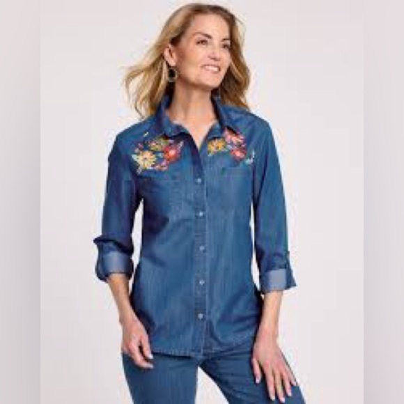 BLAIR Blue denimlite, floral embroidered convertible sleeve button down size 3XL - Picture 2 of 11